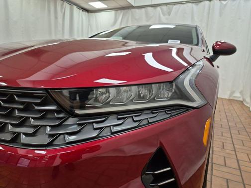 2022 Kia K5 LXS