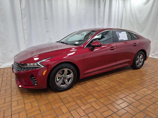 2022 Kia K5 LXS