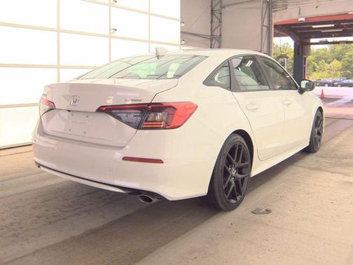 Platinum White Pearl 2024 Honda Civic Sport