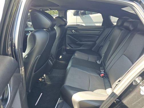 Crystal Black Pearl 2021 Honda Accord Sport 2.0T