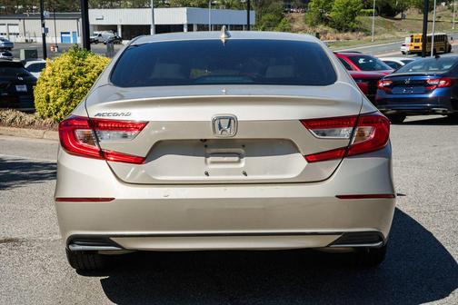 Crystal Black Pearl 2018 Honda Accord LX