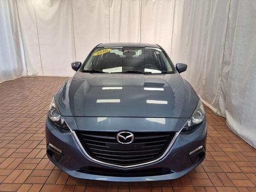 2016 Mazda Mazda3 i Sport