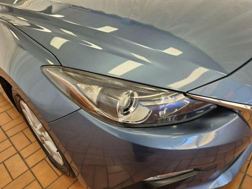 2016 Mazda Mazda3 i Sport