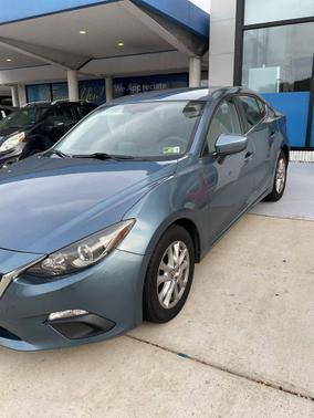 2016 Mazda Mazda3 i Sport