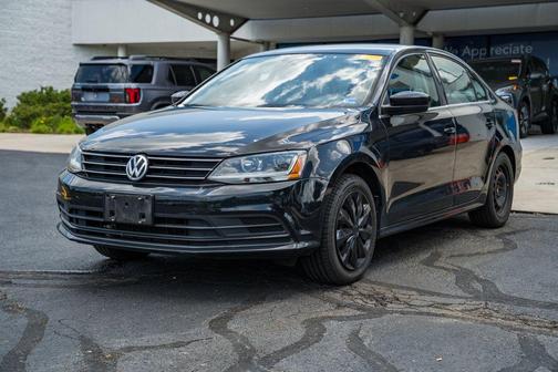 Black 2017 Volkswagen Jetta 1.4T S