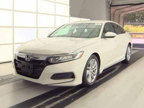Platinum White Pearl 2019 Honda Accord LX