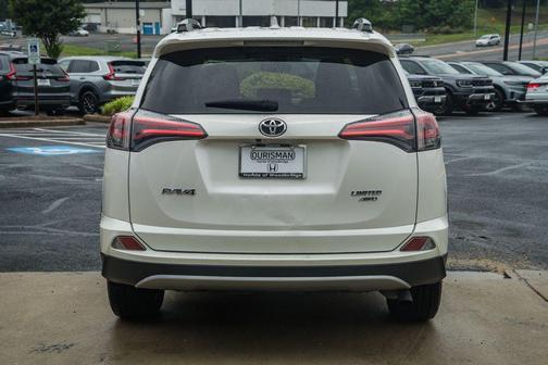 Blizzard Pearl 2018 Toyota RAV4 Limited