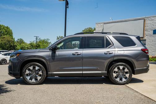 Modern Steel Metallic 2026 Honda Pilot Elite