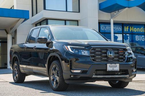 Crystal Black Pearl 2026 Honda Ridgeline TrailSport