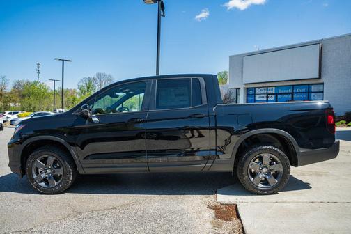 Crystal Black Pearl 2026 Honda Ridgeline TrailSport