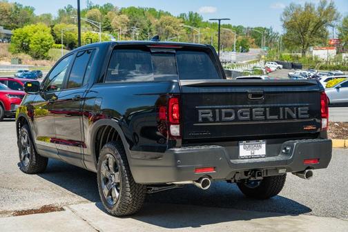 Crystal Black Pearl 2026 Honda Ridgeline TrailSport