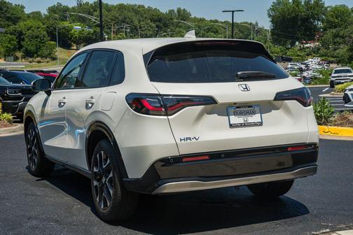Platinum White Pearl 2026 Honda HR-V EX-L