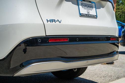 Platinum White Pearl 2026 Honda HR-V EX-L