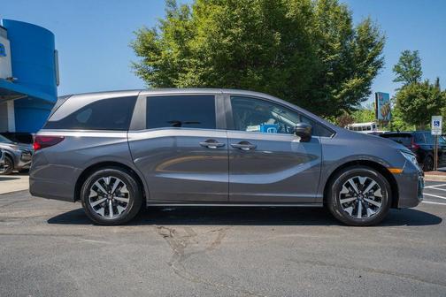 Modern Steel Metallic 2026 Honda Odyssey EX-L