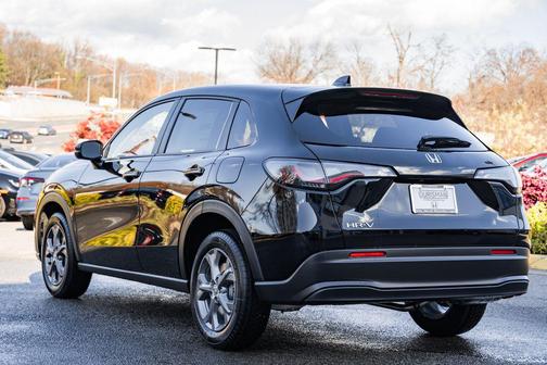 2026 Honda HR-V LX