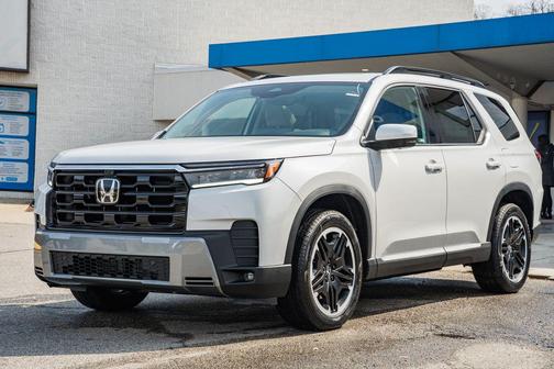 2026 Honda Pilot Touring 8-Passenger