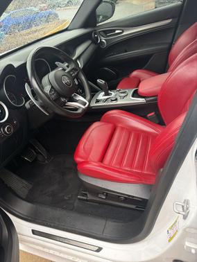 Alfa White 2022 Alfa Romeo Stelvio Ti