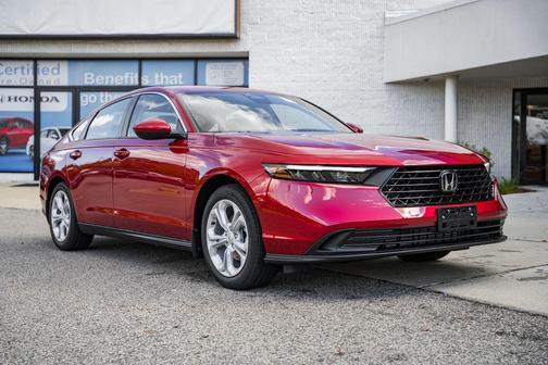 2025 Honda Accord LX 1.5T