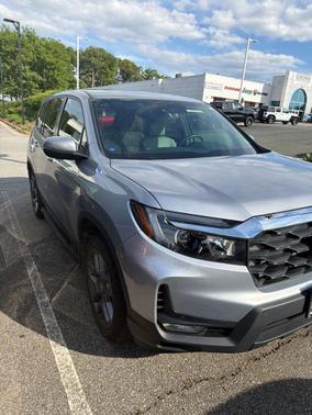 Lunar Silver Metallic 2023 Honda Passport AWD EX-L
