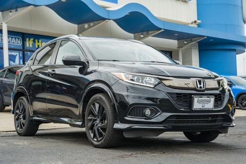 Crystal Black Pearl 2021 Honda HR-V AWD Sport