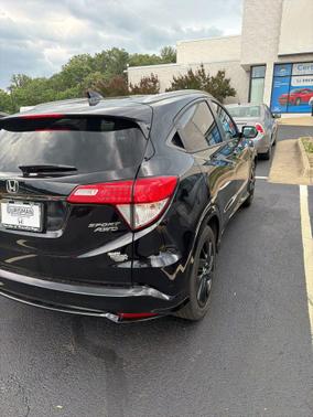 Crystal Black Pearl 2021 Honda HR-V AWD Sport