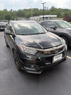 Crystal Black Pearl 2021 Honda HR-V AWD Sport