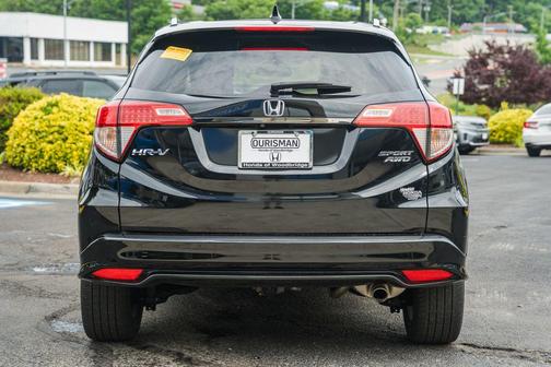 Crystal Black Pearl 2021 Honda HR-V AWD Sport