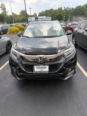 Crystal Black Pearl 2021 Honda HR-V AWD Sport