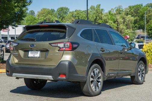 Autumn Green Metallic 2024 Subaru Outback Limited