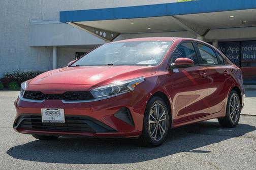 Currant Red 2023 Kia Forte LXS