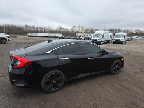 2016 Honda Civic Touring