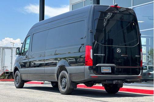 2025 Mercedes-Benz Sprinter 2500 High Roof