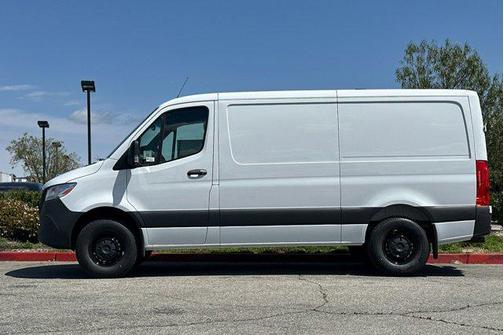 2025 Mercedes-Benz Sprinter 2500 Standard Roof