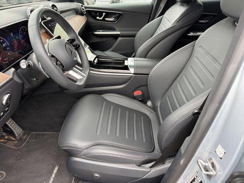 Cirrus Silver Metallic 2026 Mercedes-Benz GLC 300 Base