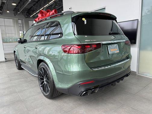 2026 Mercedes-Benz AMG GLS 63 Base