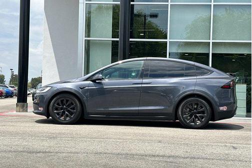 2023 Tesla Model X Standard Range