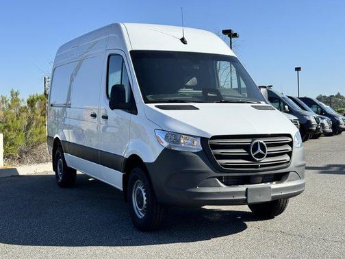 2025 Mercedes-Benz Sprinter 2500 Standard Roof