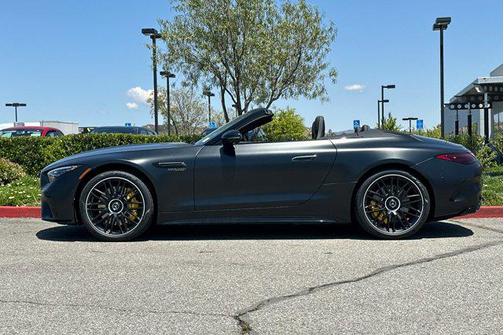 2025 Mercedes-Benz AMG SL 63 Base