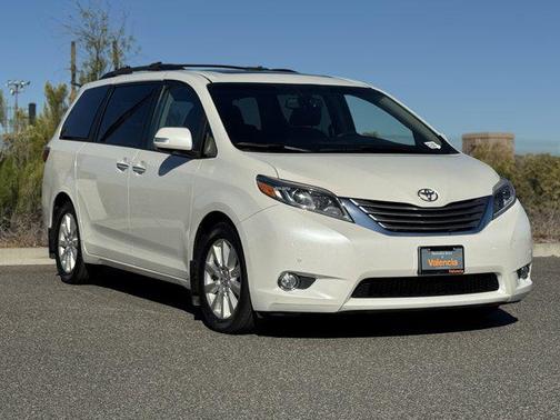 2017 Toyota Sienna 