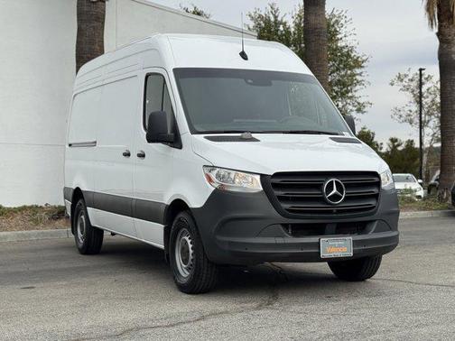 2024 Mercedes-Benz Sprinter 2500 Standard Roof