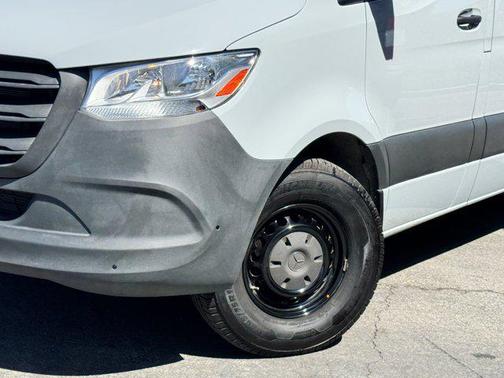2024 Mercedes-Benz Sprinter 2500 Standard Roof