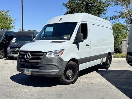 2024 Mercedes-Benz Sprinter 2500 Standard Roof
