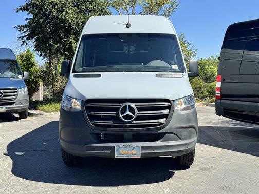 2024 Mercedes-Benz Sprinter 2500 Standard Roof