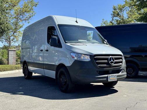 2024 Mercedes-Benz Sprinter 2500 Standard Roof