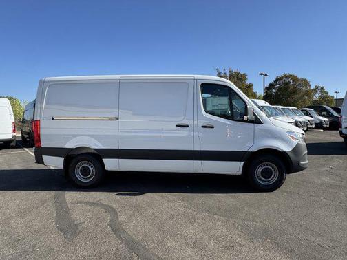 2025 Mercedes-Benz Sprinter 2500 Standard Roof