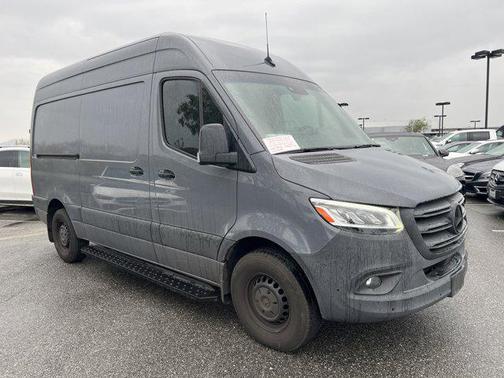 2022 Mercedes-Benz Sprinter 2500 Standard Roof