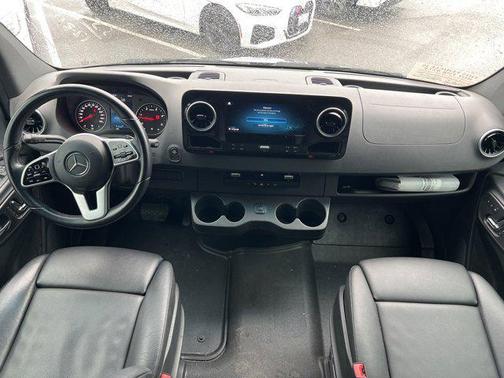 2022 Mercedes-Benz Sprinter 2500 Standard Roof