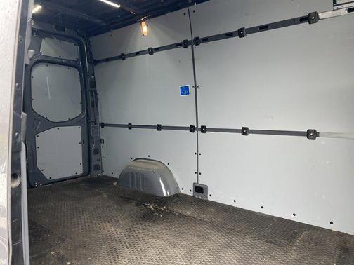 2022 Mercedes-Benz Sprinter 2500 Standard Roof