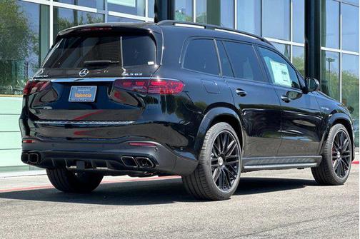 2025 Mercedes-Benz AMG GLS 63 Base