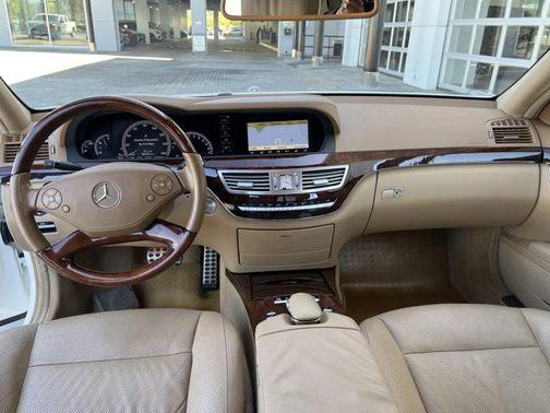 2010 Mercedes-Benz S-Class S 550